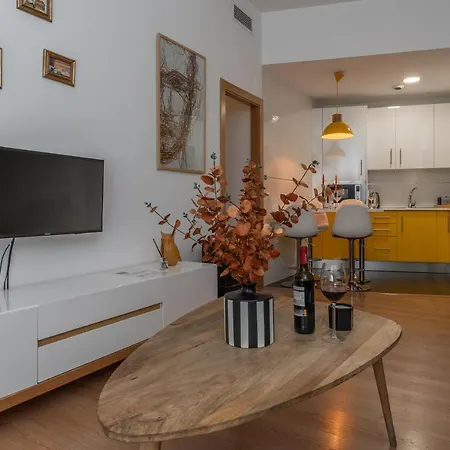Tuguest Postigo Ii Catedral - Free Parking Apartman *