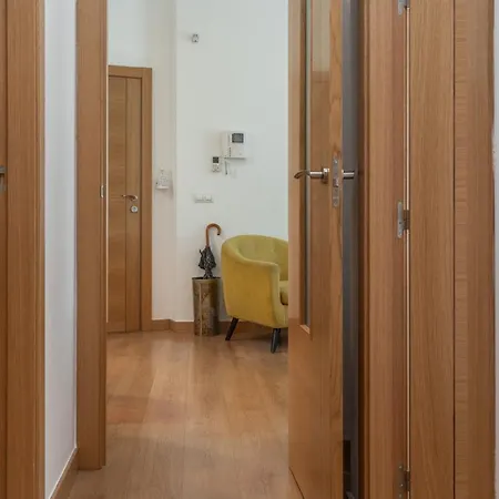 Tuguest Postigo Ii Catedral - Free Parking *