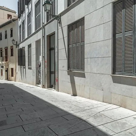 Tuguest Postigo Ii Catedral - Free Parking *
